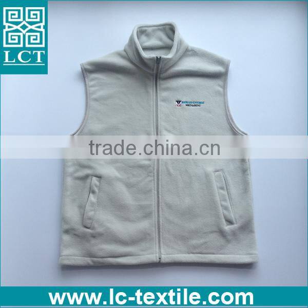 Best Buy custom embroidery good thickness promotional polar fleece vest with two pockets