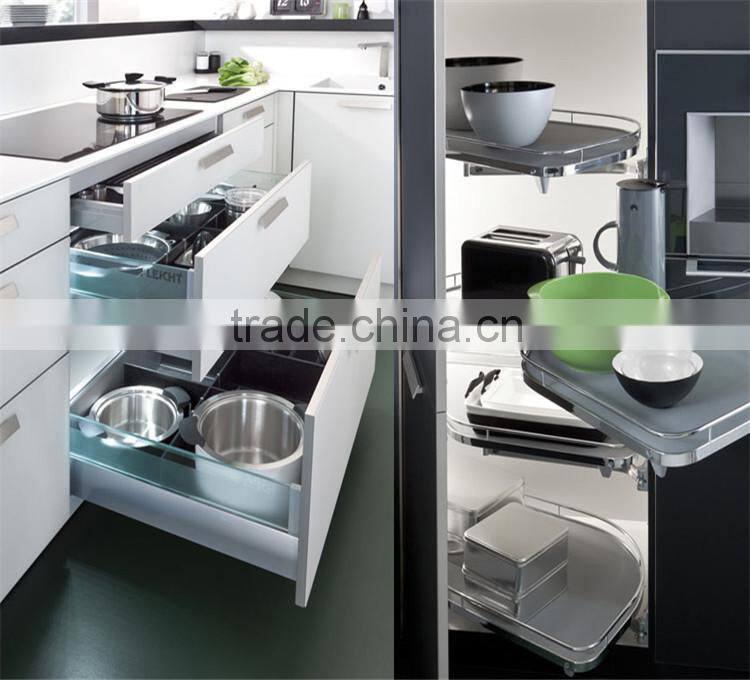 Custom kitchen units with accessories suited for apatment
