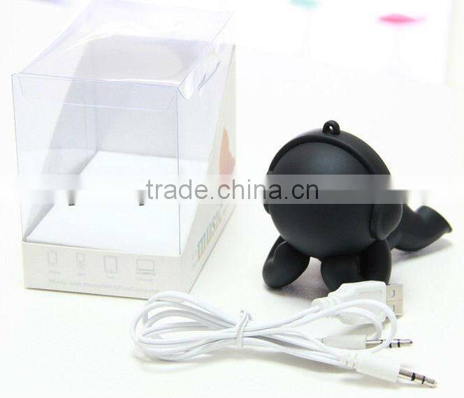 Supply creative fashion doll mini speaker