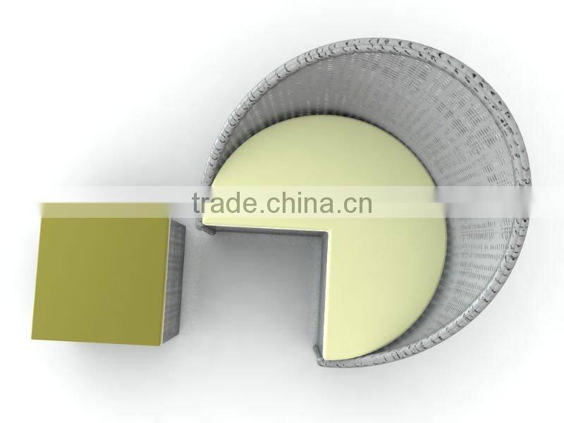 PE rattan lounge or leisure wicker sunbed