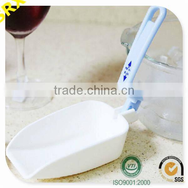 Durable good shape foldable ice scoop, OEM plastic scoop buffet bar tool pet feed kit, OEM plastic ice scoops manufacturer