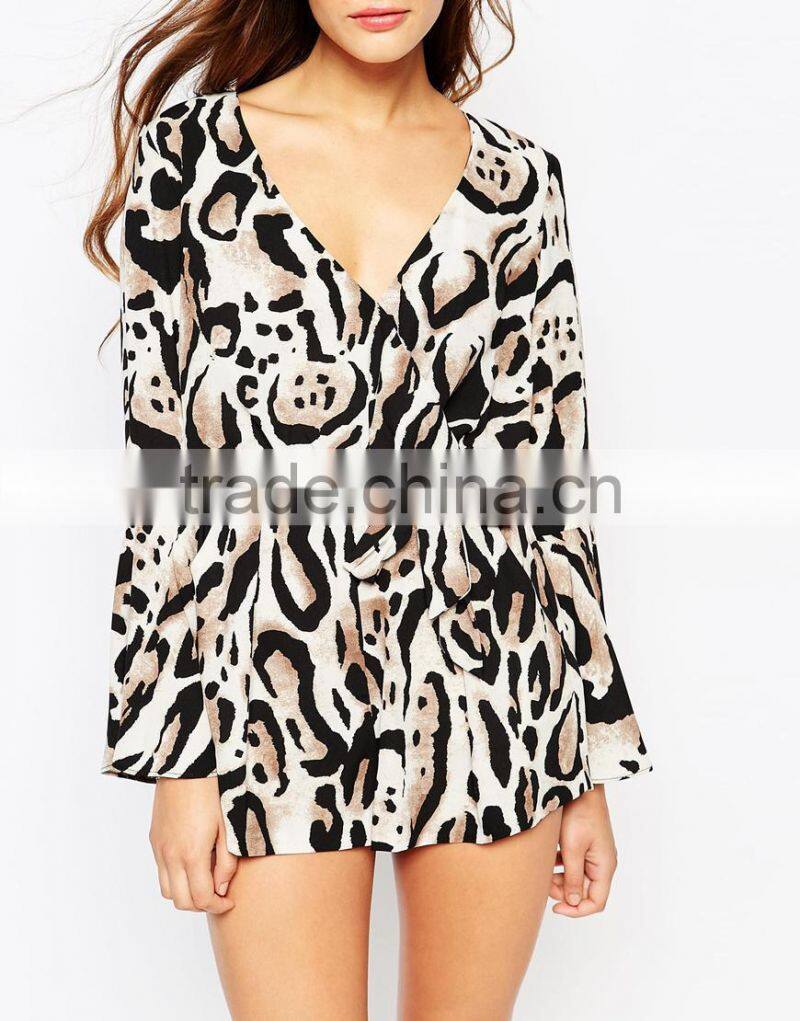 China factory OEM ODM 2015 hot sale customized Leopard Print Romper With Fluted Sleeve