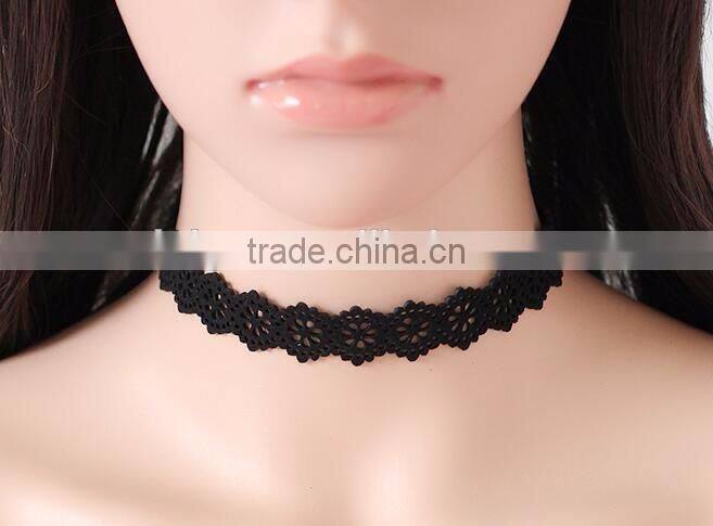 Hot Choker Fashion Korea Velvet Hollow Laser Caving Flowers Collar Choker Womens Suede Flower Laser Cut Necklace Jewelry