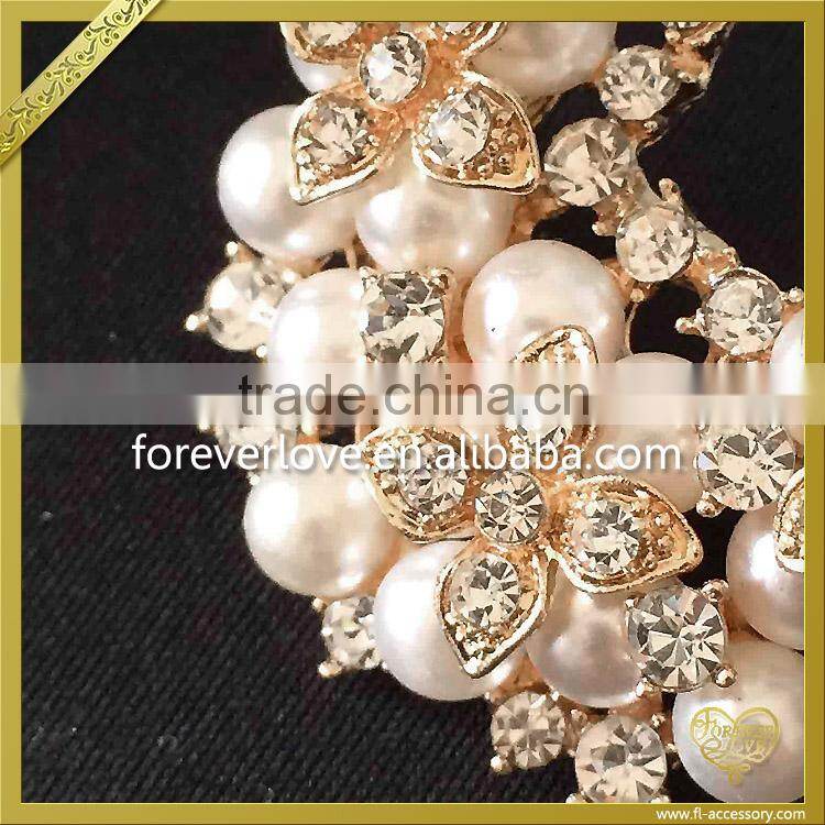Light Gold Pearl Rhinestone Brooches Pins Wholesale FB026