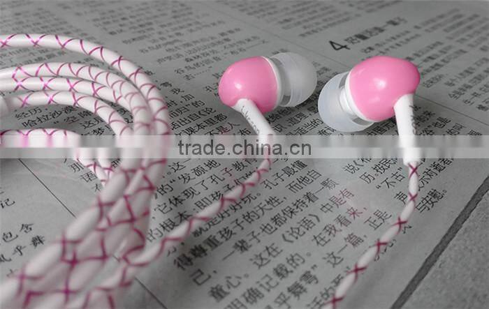 Universal in Ear Headphones High Quality OEM Earphone 3.5mm Earbuds For Mobile Phone