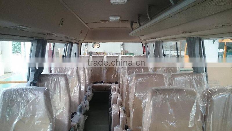 7.5m 26 seats Coaster type mini bus with cummings engine HM6700