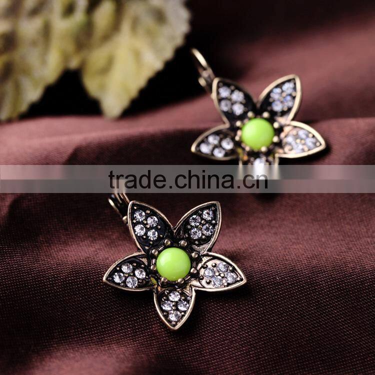 Simple Fashion Hot Sale Exquisite Elegant vintage star earrings, clover earrings, latest model fashion earrings