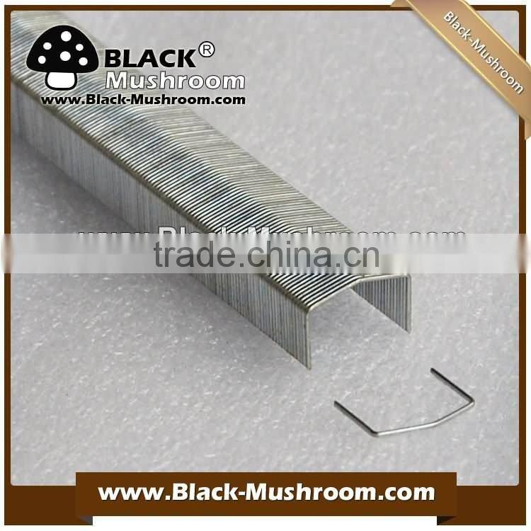 Factory supply B8 office staples good quality lower price (welcome to ask sampels)