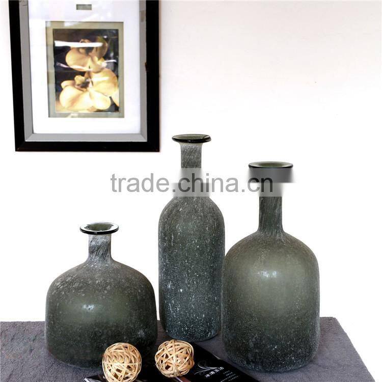 OUBOAO unique design handmade retro style smoke gray matte glass flower vase