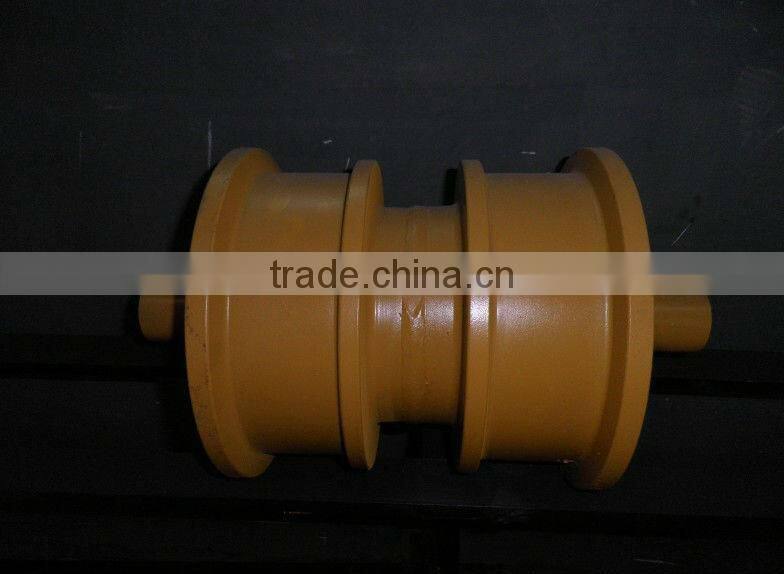 Komatu PC200-6 Track Roller Bottom Roller Low Roller 20Y-30-00011 excavator undercarriage parts