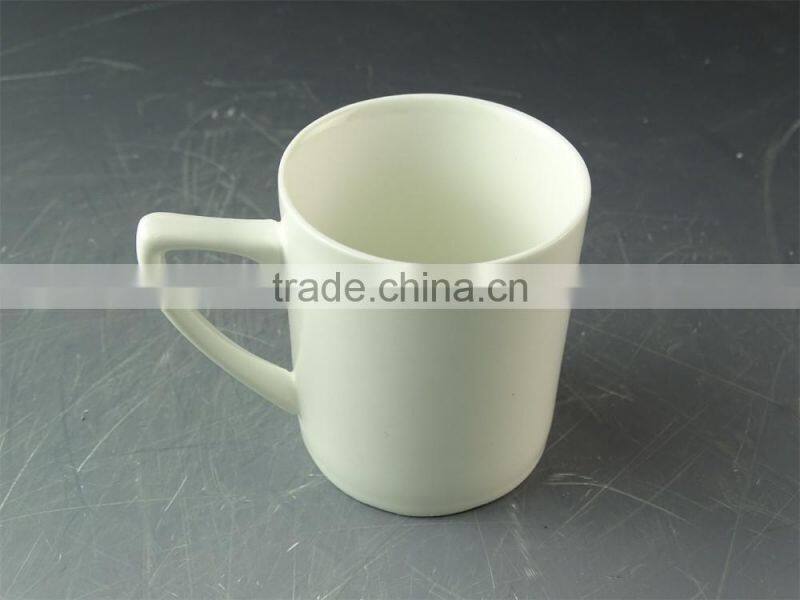 wholesale ceramic white mugs porcelain beer mug with Cheap Price