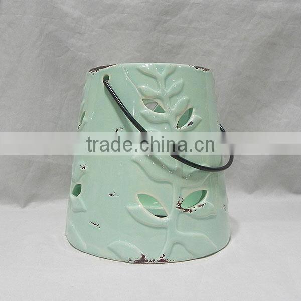 Ceramic length storm lantern