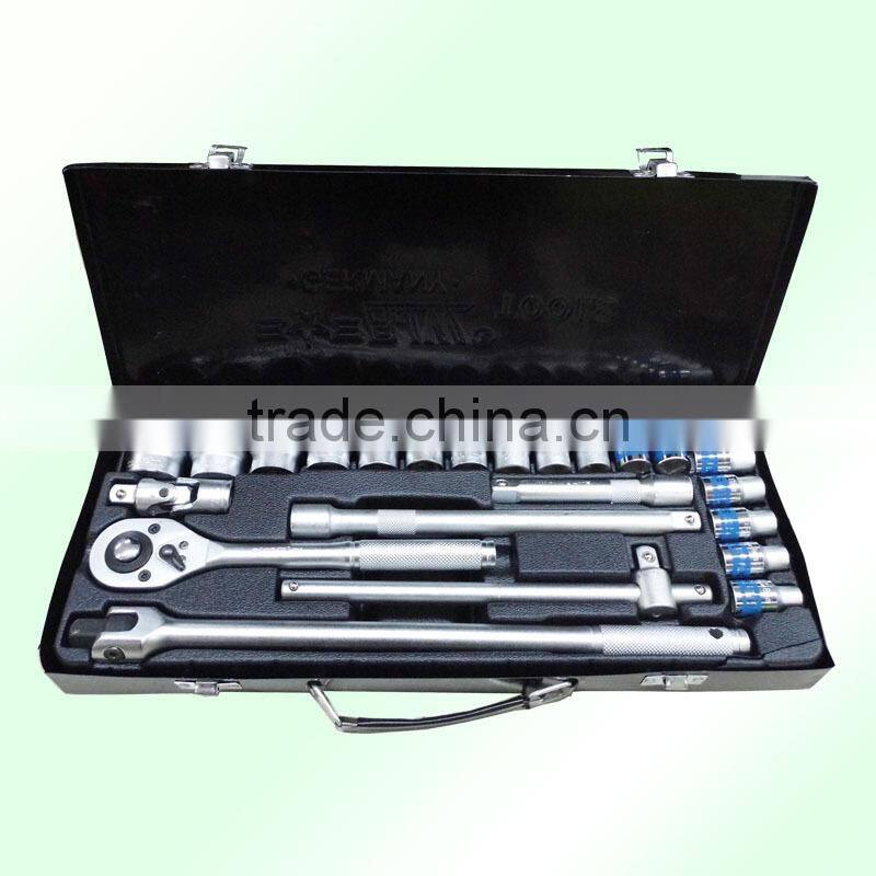 D6008 1/2" DR. 24pcs socket wrench/spanner tool set with iron box