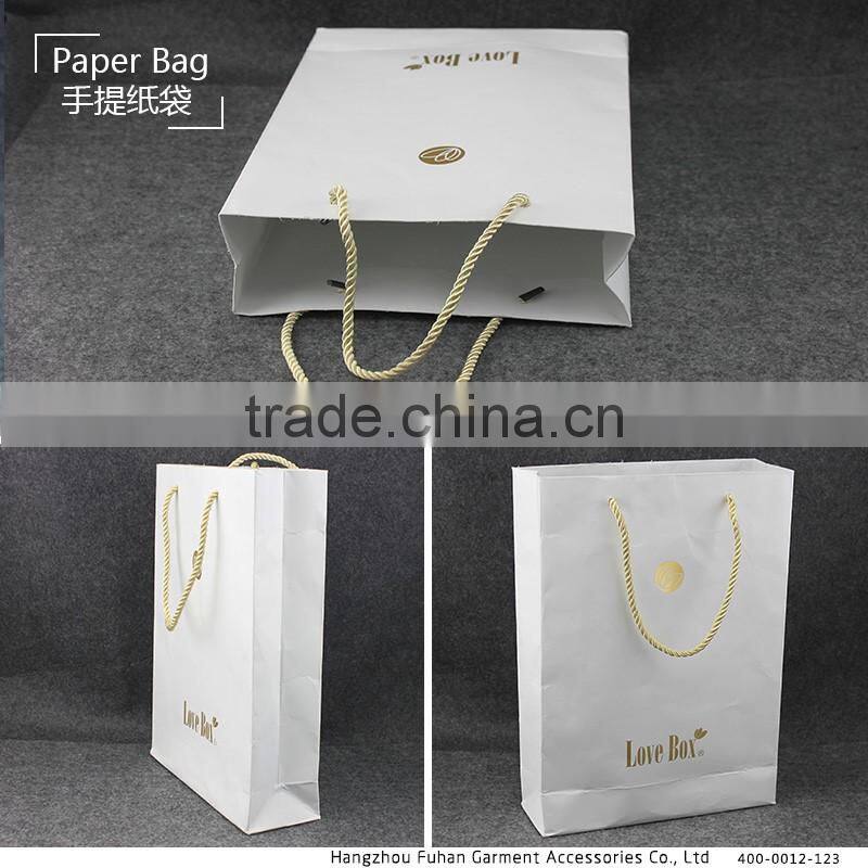 Printed Paper Bag with Customized Logo and Handles
