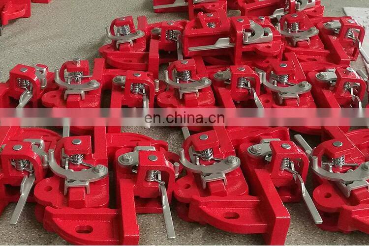 YQY Uses Jack For Lifted Jeep High-Lift Jack