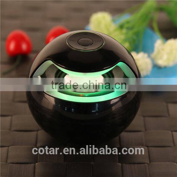 2015 black mini bluetooth speaker with led light cool round shape wireless speaker