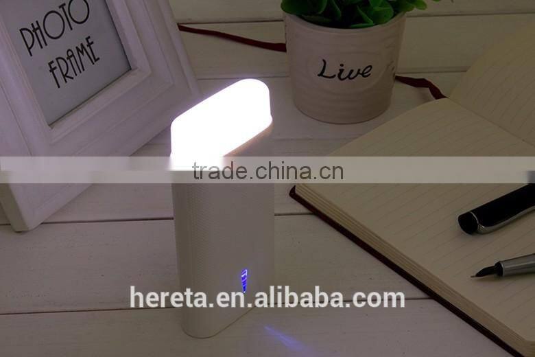 Portable 3USB output power bank with fluorescent lamp