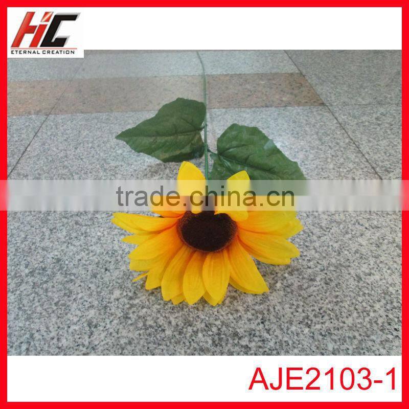 Artificial sunflower making for indoor decoration
