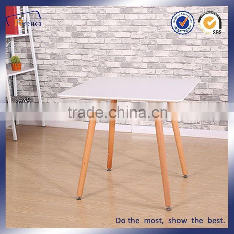 2016 New Design MDF White High Gloss Top Wood Legs Dining Table