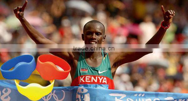 ISO14443A 13.56MHz Waterproof Silicone UHF Bracelet