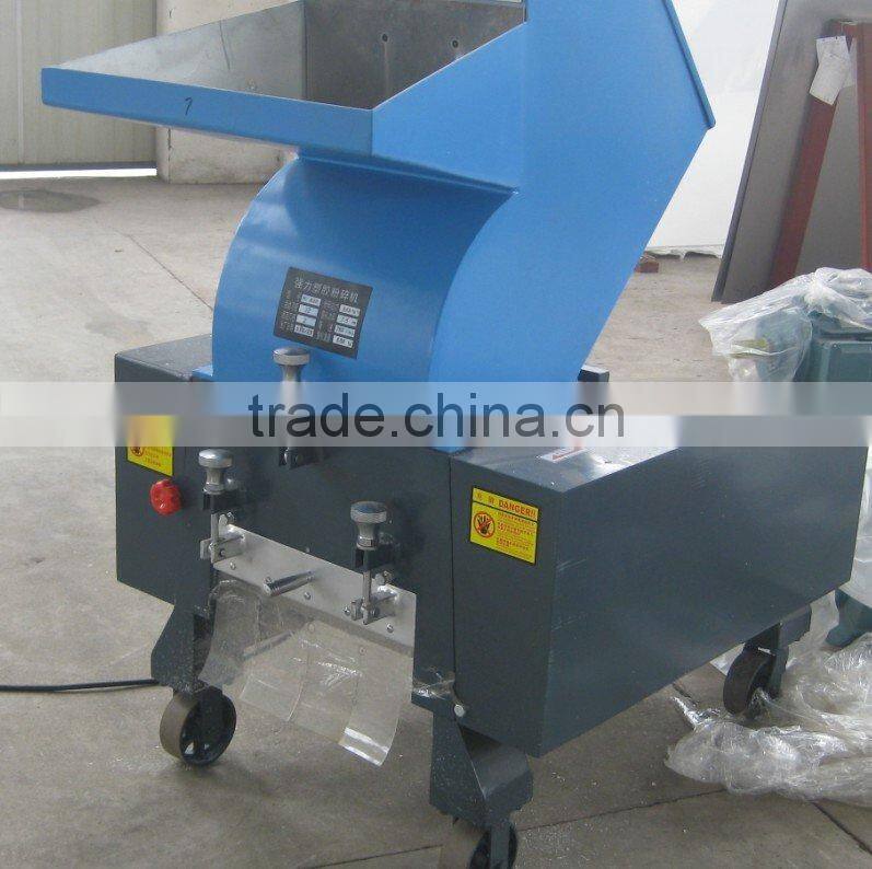 To crush pipes small plastic crusher PC 400 plastic crusher
