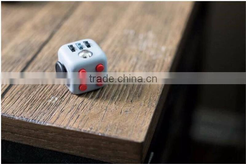 2016 New arrive Addicting High Quality 6-Sided Desk Toy Fidget Mixed colors magical cub smooth button desk toy fidget