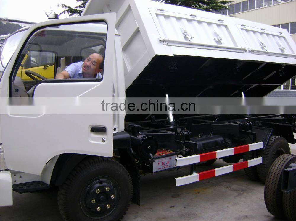 Dongfeng EQ3071T 4x2 tipper truck (dump from side)