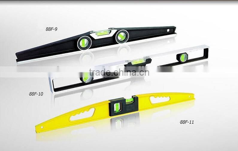 Magnetic spirit level with retractable hanging hook