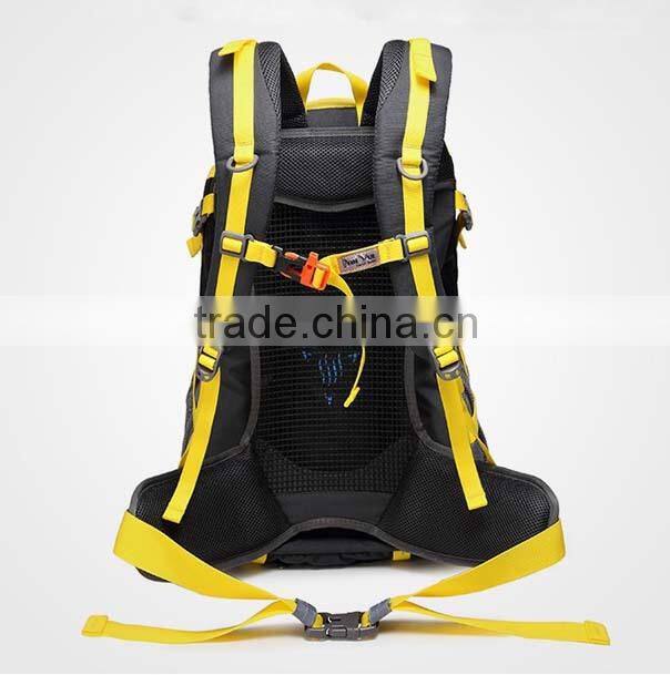 Eco-friend qualified oxford hiking solar backpack with power supplier