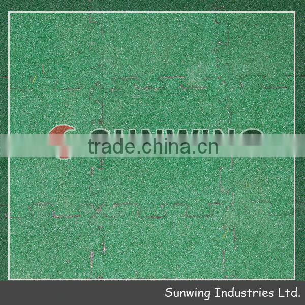 Rubber interlocking flooring mat