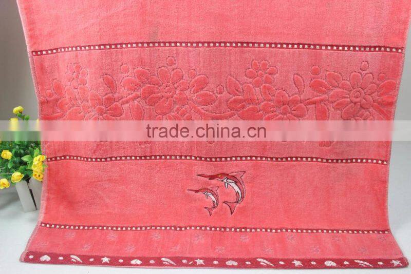 jacquard velour cheap fancy bath towel with embroidery