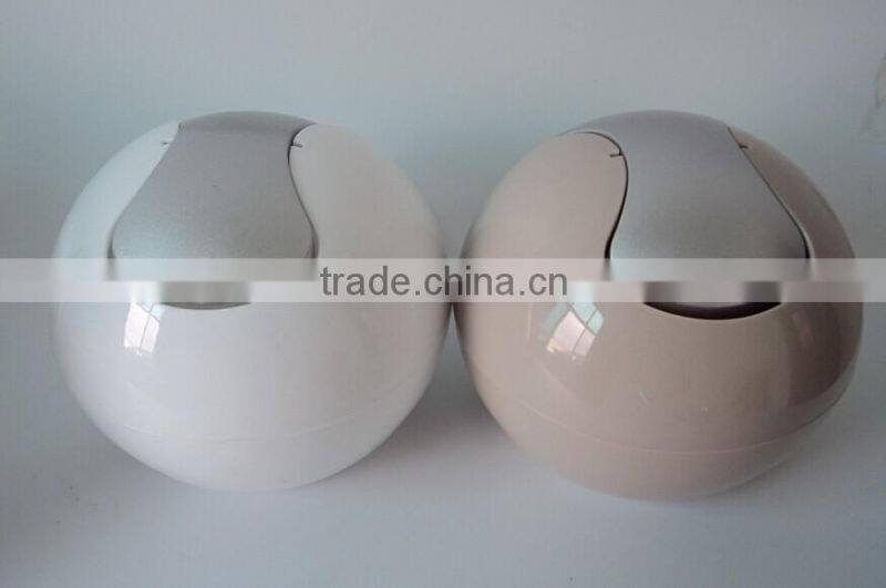 Creative Mini Plastic Trash Can on the desk