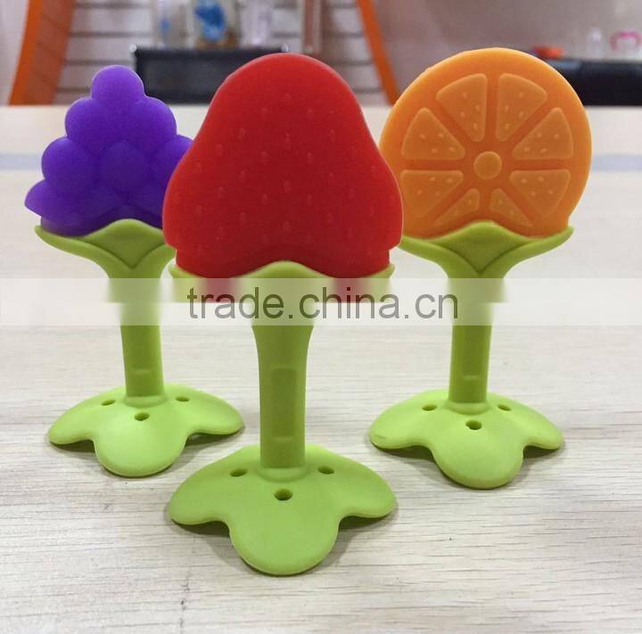 2016 New Arrival cute design silicone baby fruit teether