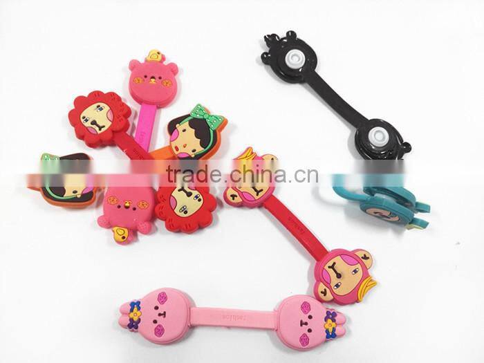 novelty promotional gifts cartoon soft pvc headphones cable tie organizer