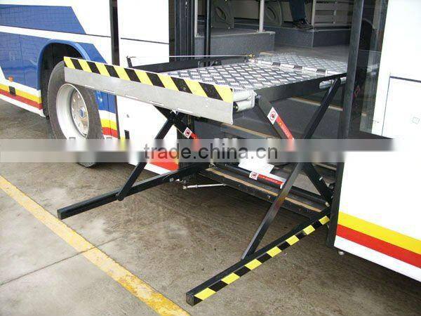 Electric bus Wheelchair Lifts for handicapped with CE loading 350kg