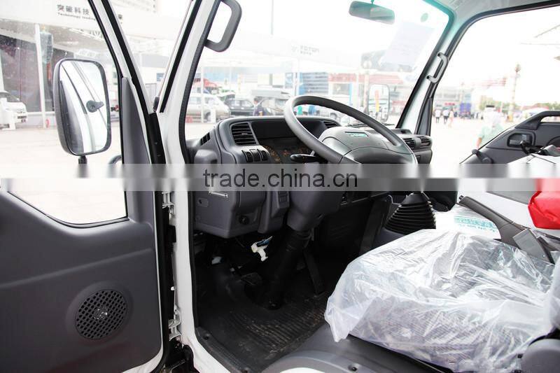 China ELF Diesel Double cab light truck 1 ton - 3 ton