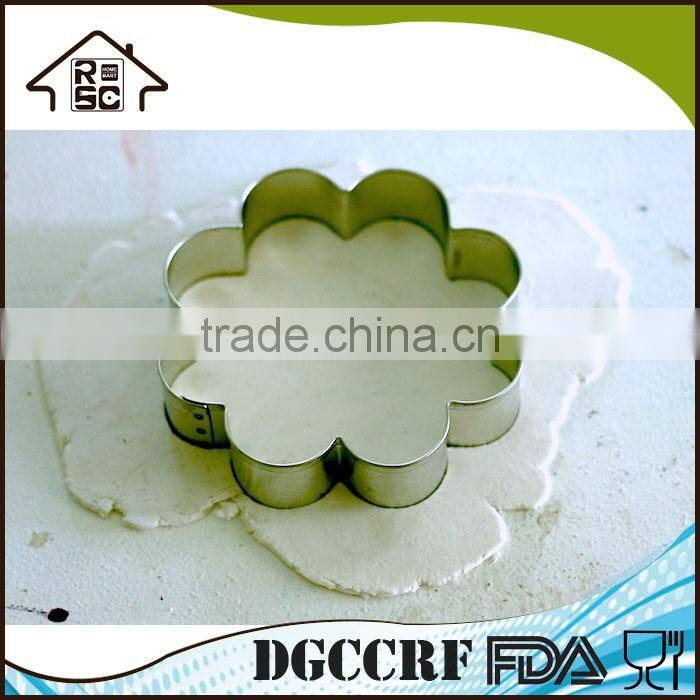 Nesting Metal Cookie Cutters 4/Pkg Blossom Flower Cookie Cutter Set