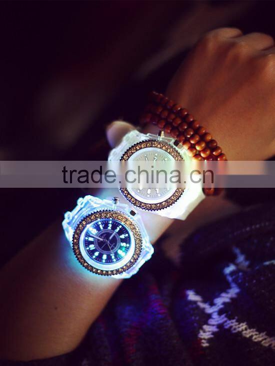Stock wholesale 2015 new color led diamond watches fashion for men women Teenagers silicone plastic electronic watch