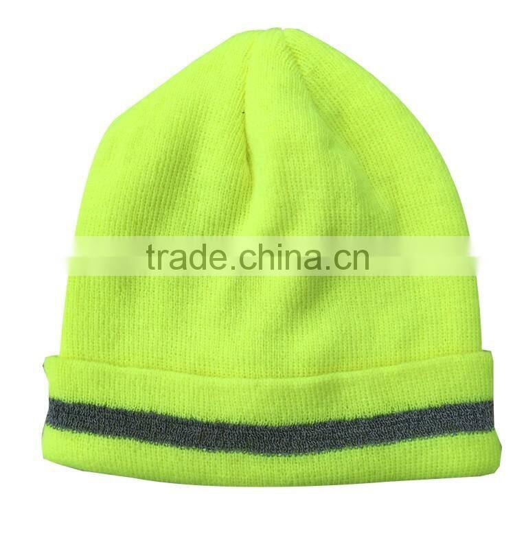 High visibility warm reflective winter safety knitted hat