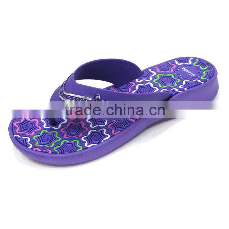 2015 popular PVC women slipper design