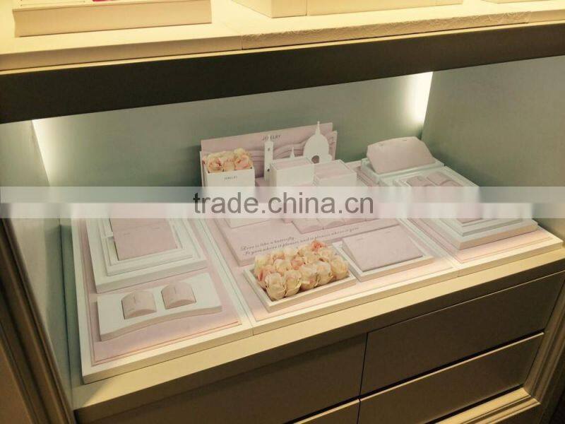 2015 newest jewelry counter display romantic pink pu leather display for wedding jewellery