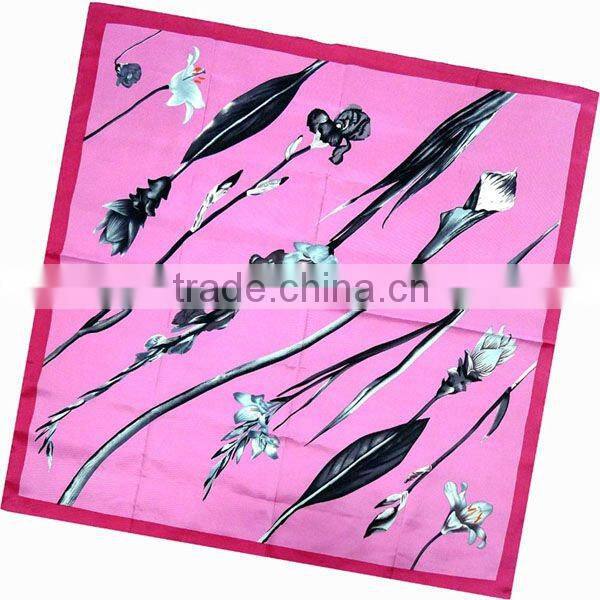Lily Flowers Silk Twill Scarf 90*90 Green