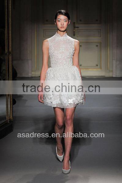 2014 New Style Tulle High Collar Short Gown with Lace Appliqued Lebanon Designer Evening Dresses (EVGH-1015)