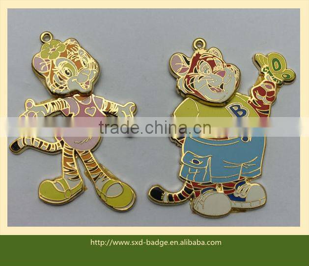 Cute cartoon bear shaped badge for Children/colorful 5C enamel bear lapel badge for promotion