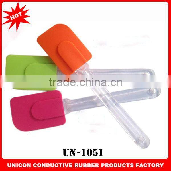 wholesale china oem silicone spatula with plastic handle