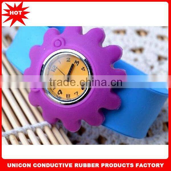 vogue flower silicone bracelets watches ladies