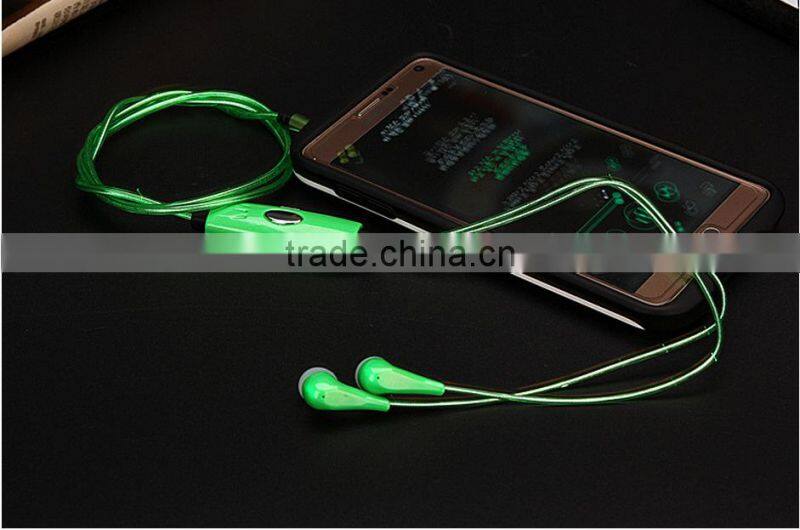 Hot Selling LED Flash Light 3.5mm Stereo Earphone Earbud Headphone Headset With Mic + USB Cable