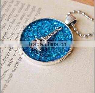 New arrived beautiful blue nanual glue necklace