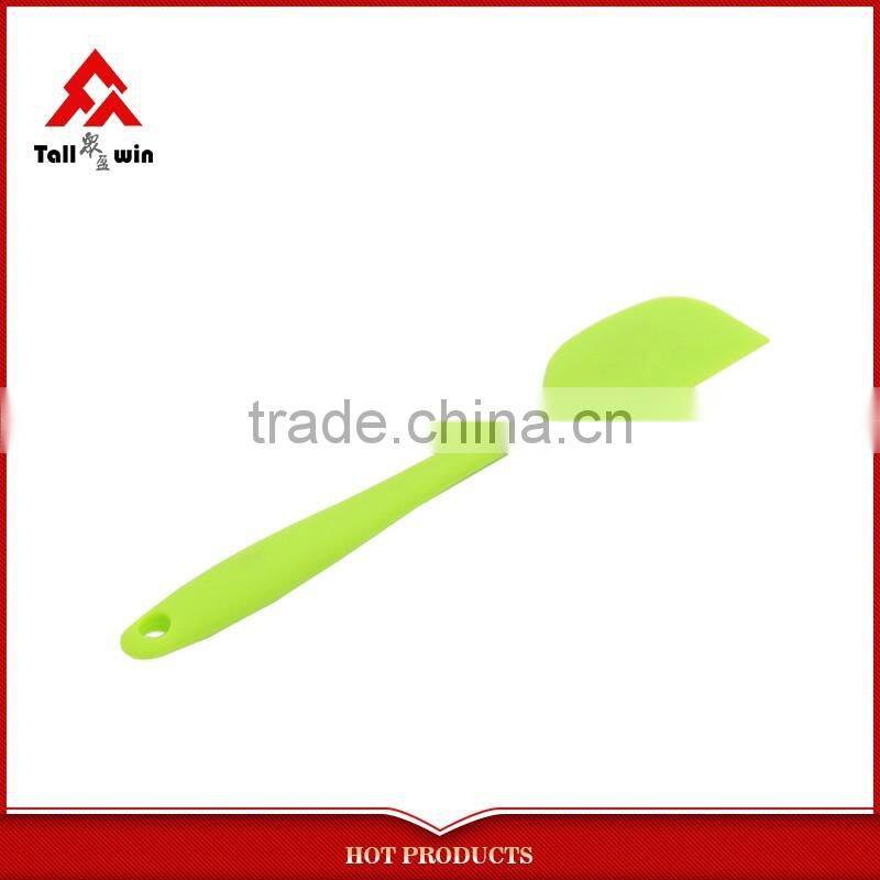 Flexible heart shape kitchen cookware sets