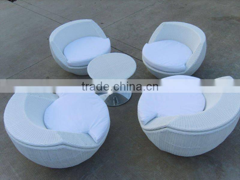 rattan coffee table and chairs